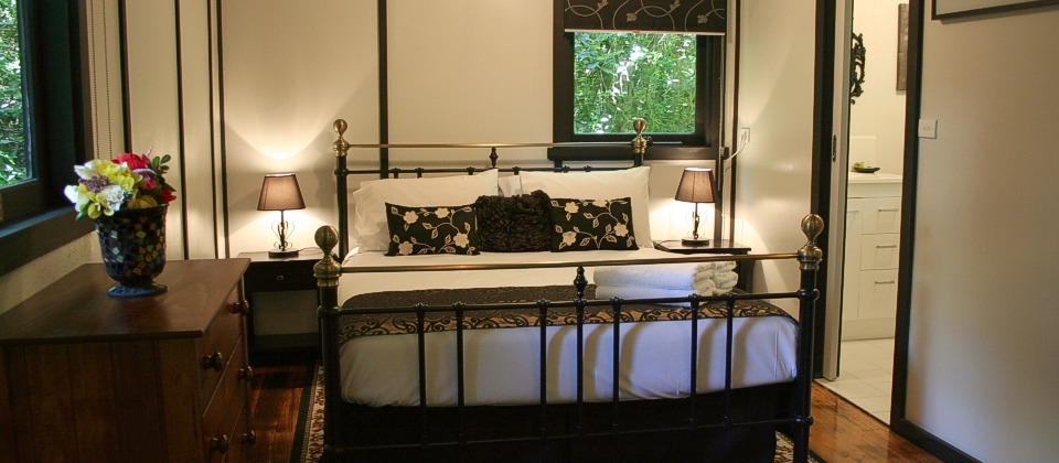 Etna Cottage -  Bedroom